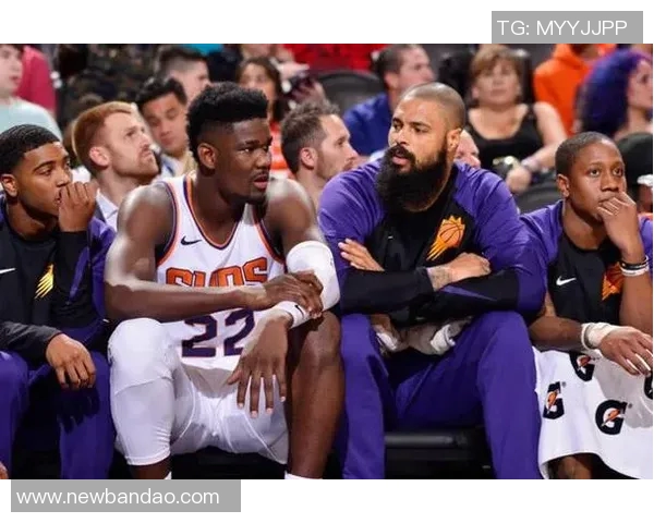 大洛专注卡位技巧努力为队友创造更好抢板机会