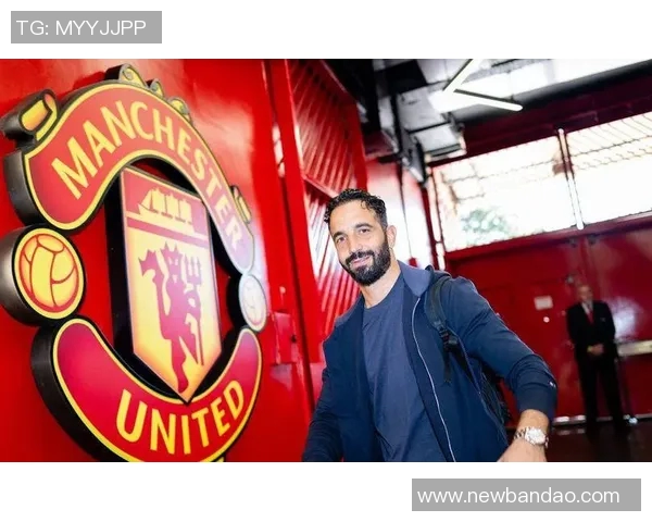 曼联计划冬窗引进狼队中场戈麦斯报价5000万欧球员表示愿意加盟