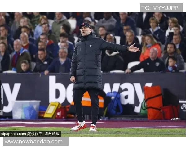 克雷格波特精彩表现撤步远投被犯规成功打成三分加一