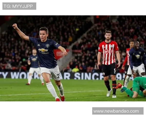 炸弹小队重现江湖拉什福德与霍伊伦引领新潮流